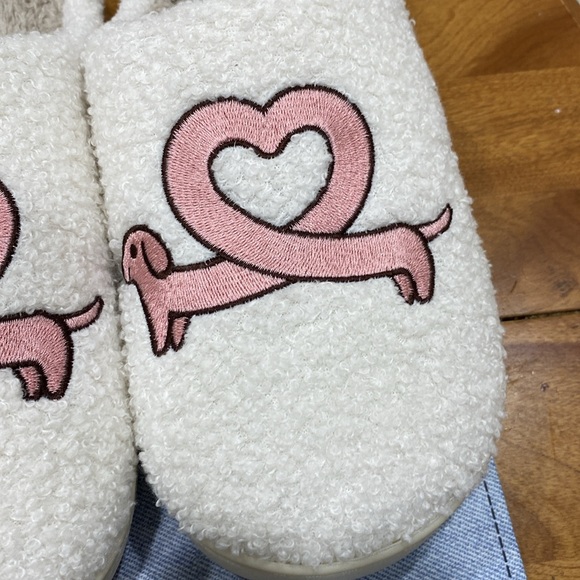 NWT.  Aeropostale, ladies’ size 9-10 (L), slippers. - Picture 3 of 14